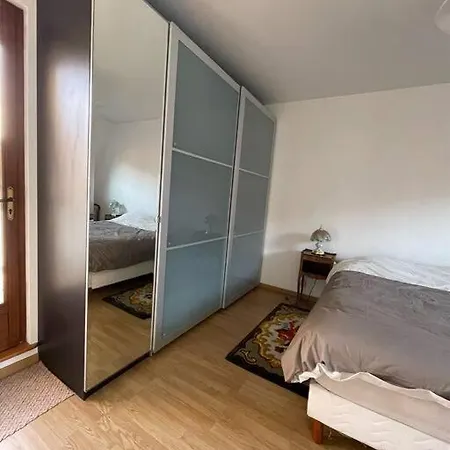 Charming Near Downtown With Garage