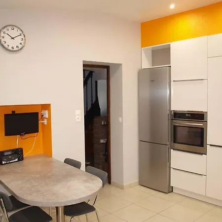 Charming Near Downtown With Garage Tatil Evi