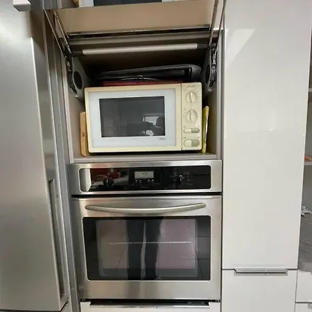 Holiday home Charming Near Downtown With Garage *