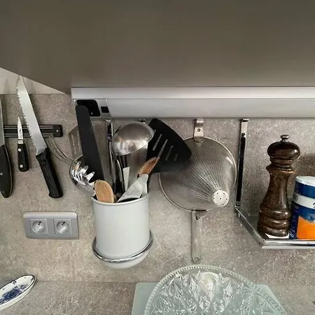 Charming Near Downtown With Garage Amiens