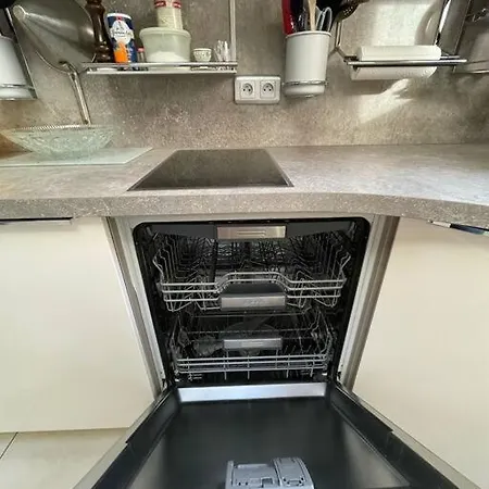 Charming Near Downtown With Garage Amiens